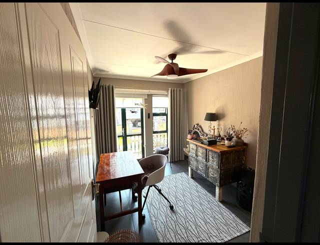 3 BEDROOM SECTIONAL TITLE FOR SALE IN MEYERSDAL